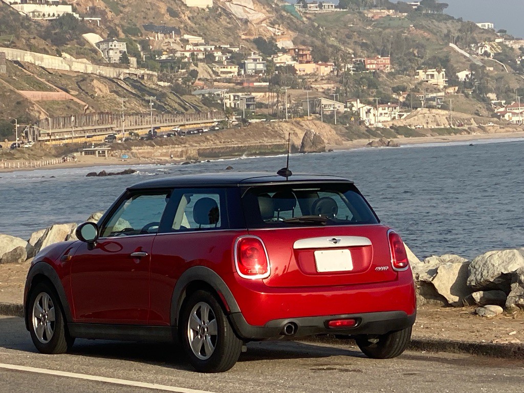 2015 MINI Cooper Image 8