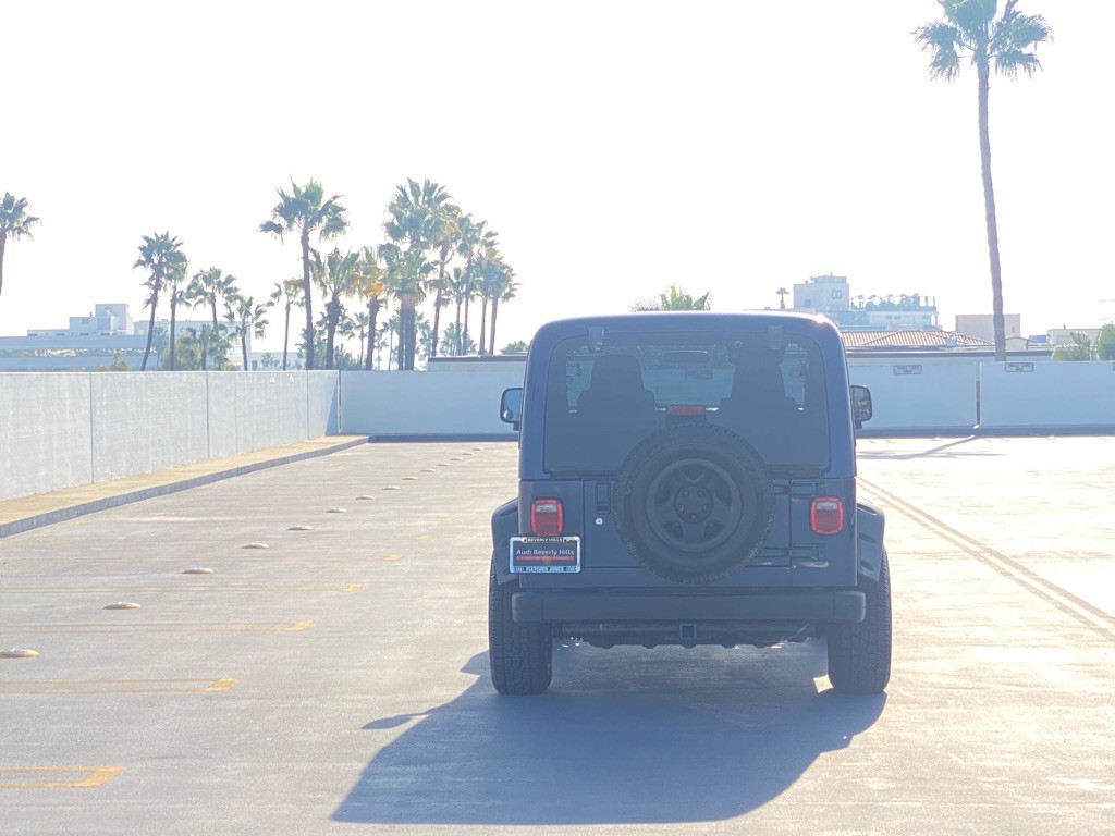 2003 Jeep Wrangler Image 9