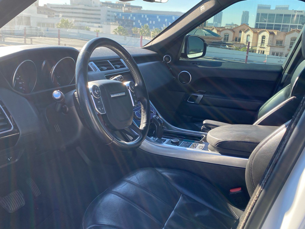 2017 Land Rover Range Rover Sport Image 5