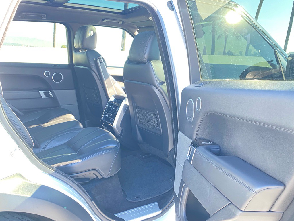 2017 Land Rover Range Rover Sport Image 17
