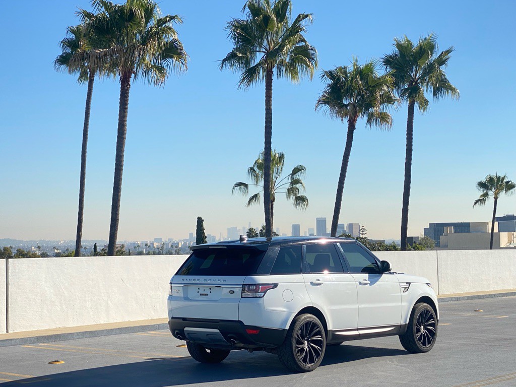 2017 Land Rover Range Rover Sport Image 3