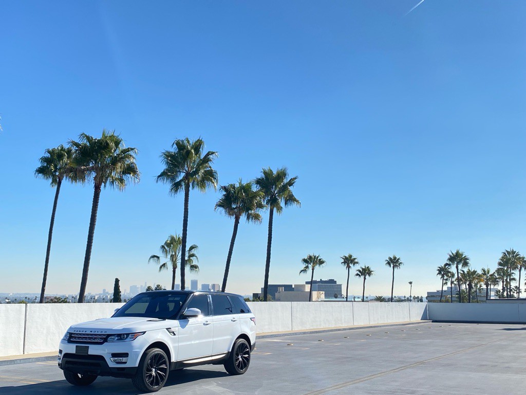 2017 Land Rover Range Rover Sport Image 4