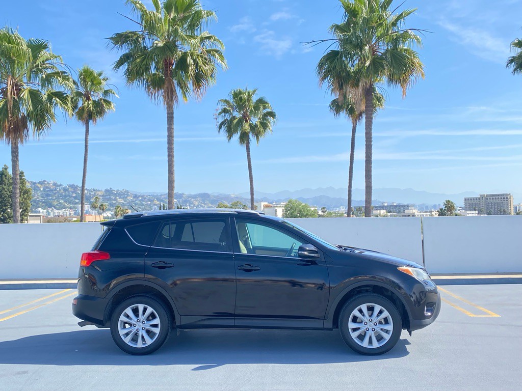 2015 Toyota Rav4 Image 8