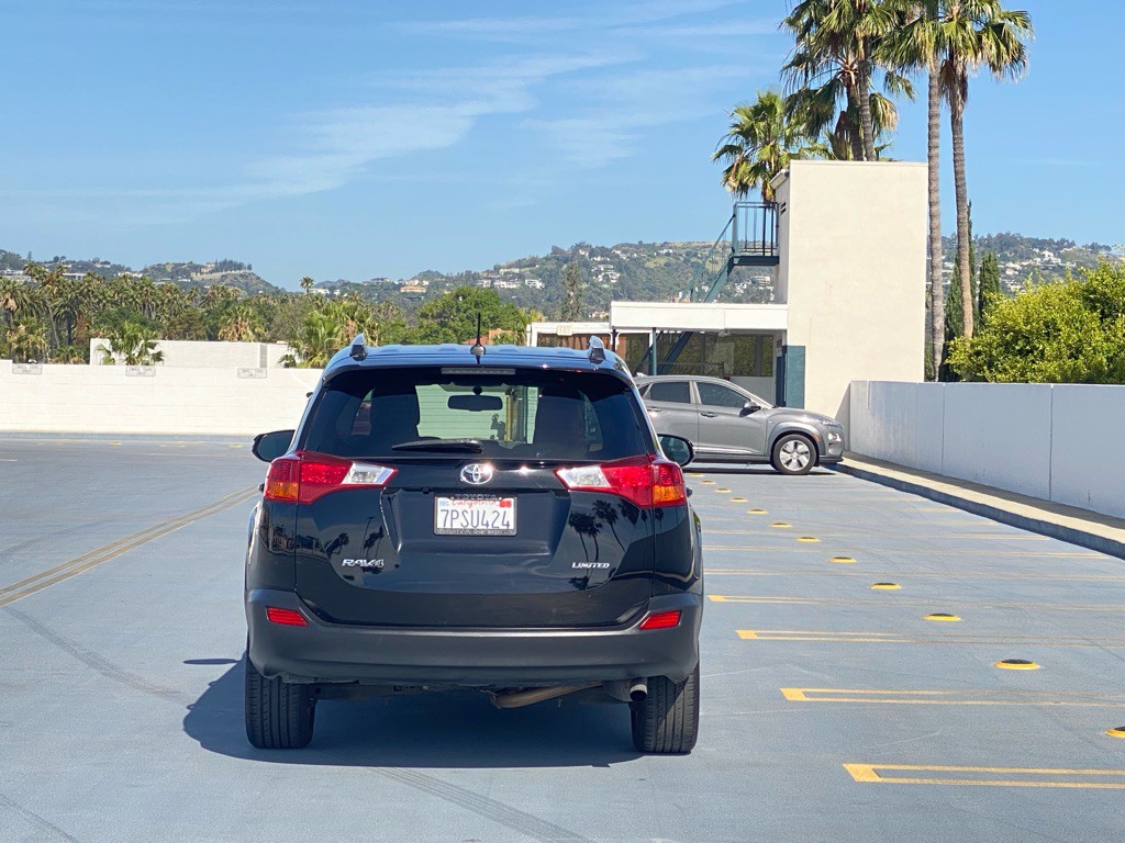 2015 Toyota Rav4 Image 14