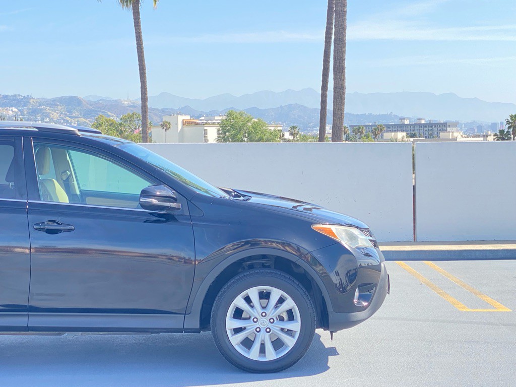 2015 Toyota Rav4 Image 22