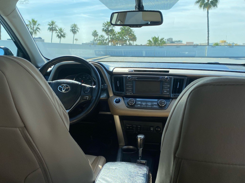 2015 Toyota Rav4 Image 28