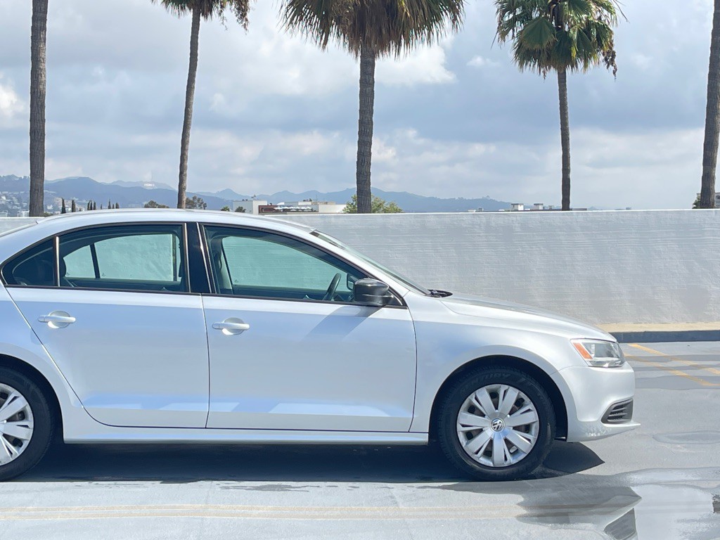 2014 Volkswagen Jetta Image 30