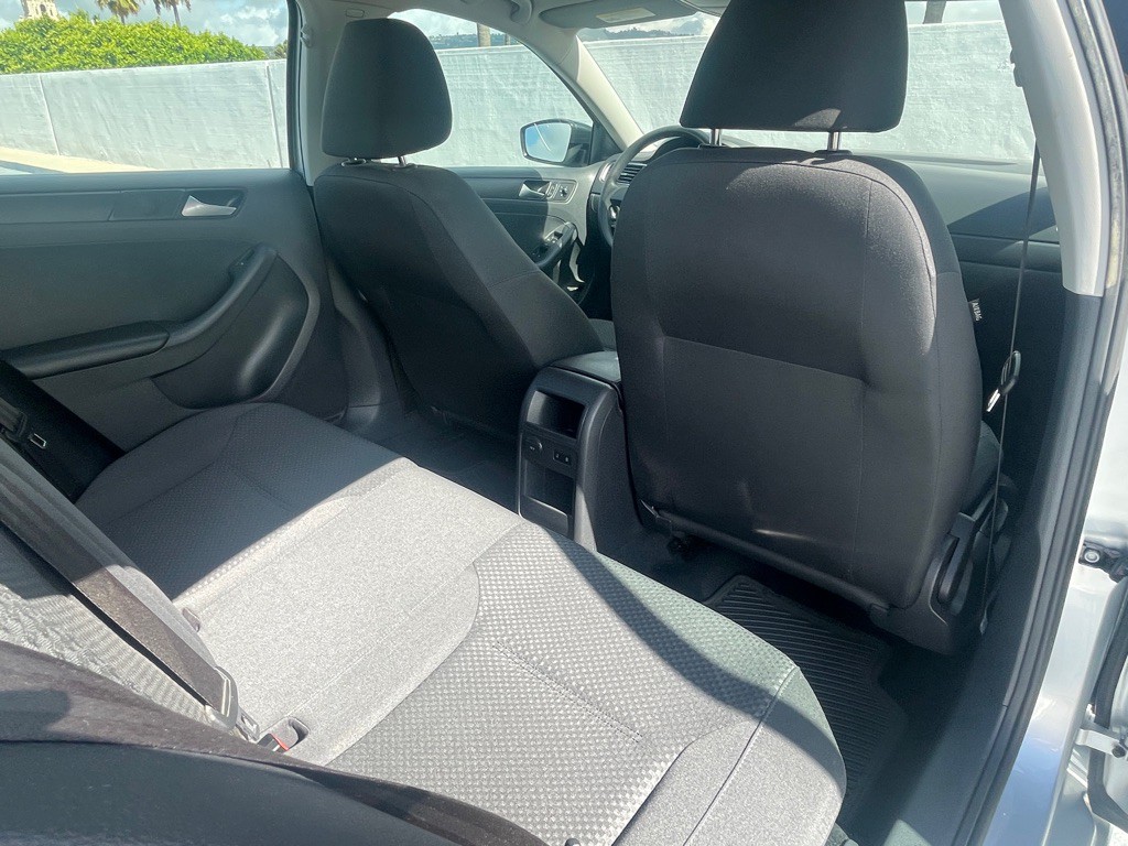 2014 Volkswagen Jetta Image 73