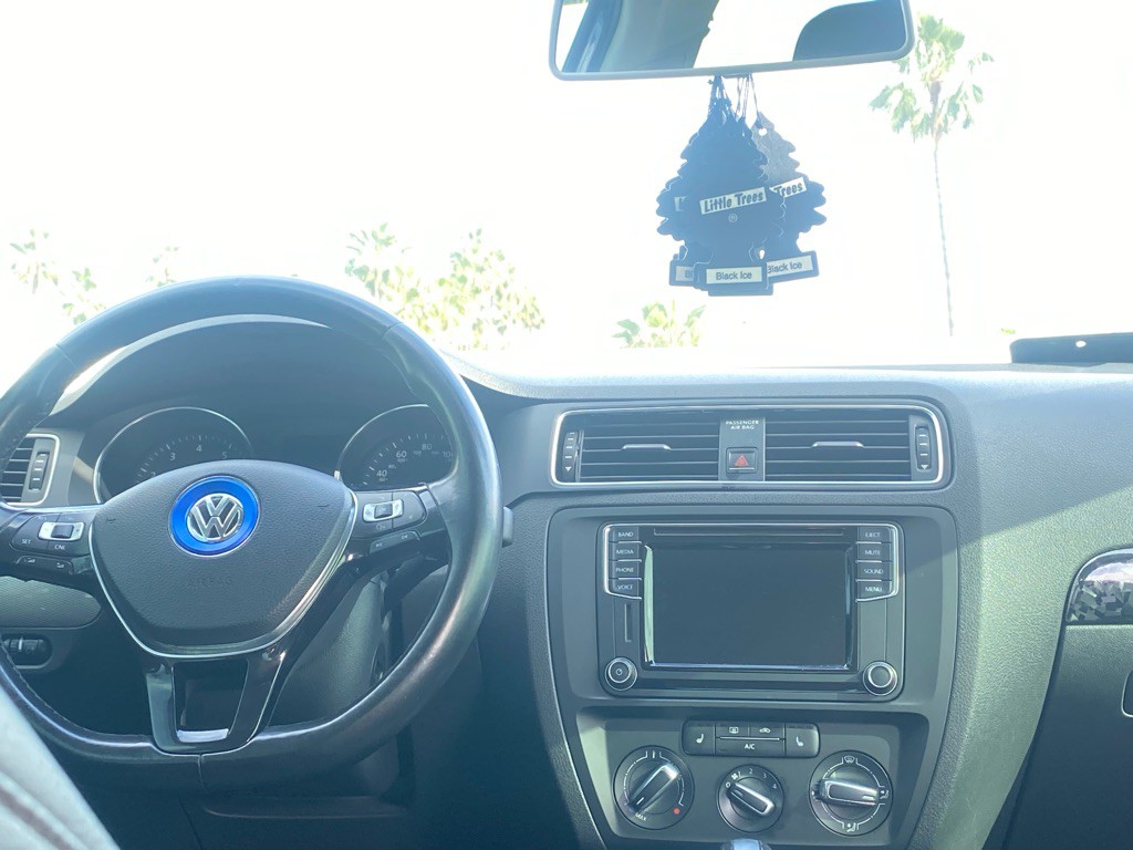 2016 Volkswagen Jetta Image 5