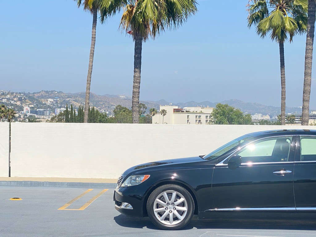 2008 Lexus LS Image 11