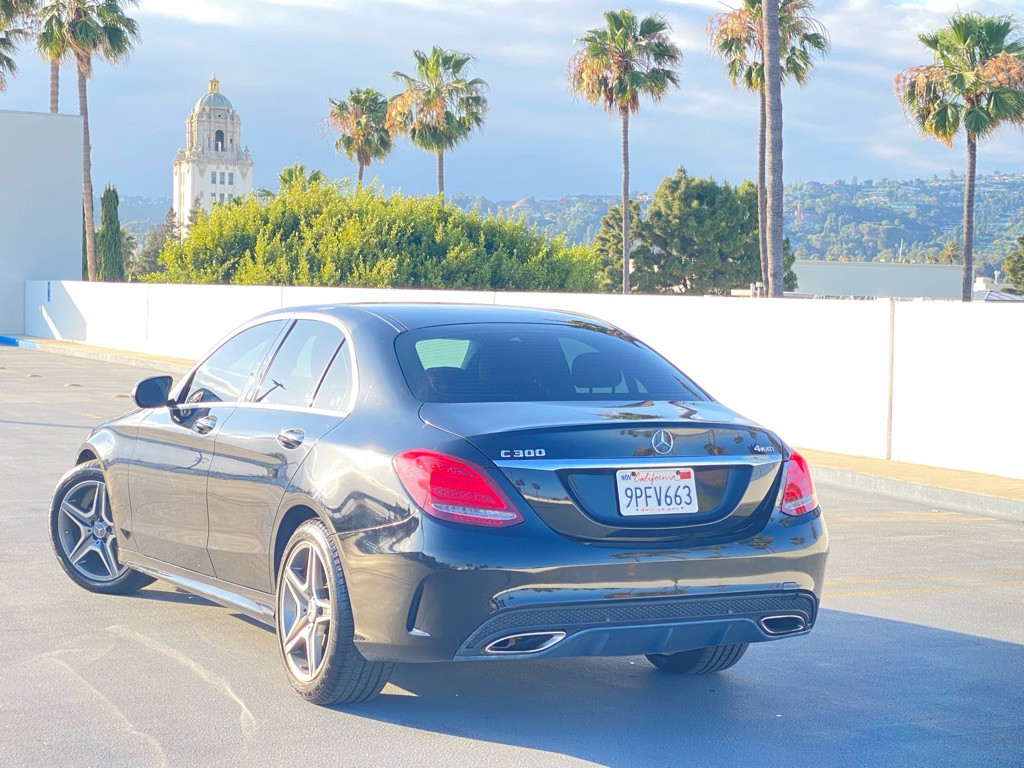 2015 Mercedes-Benz C-Class Image 10