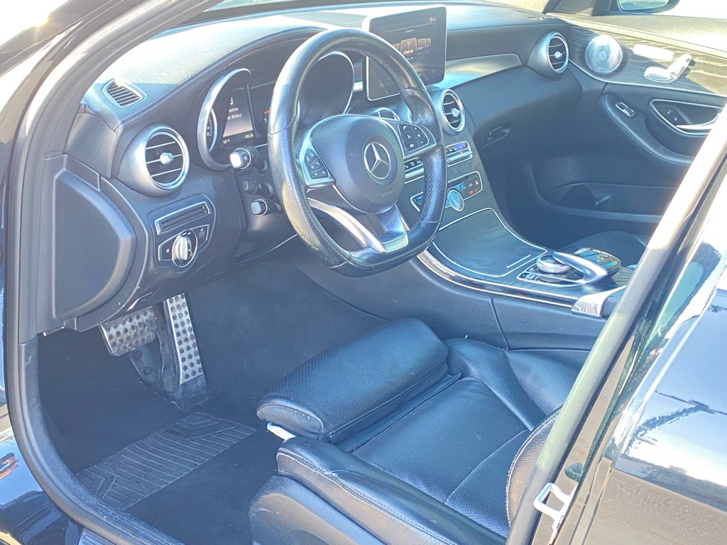 2015 Mercedes-Benz C-Class Image 12