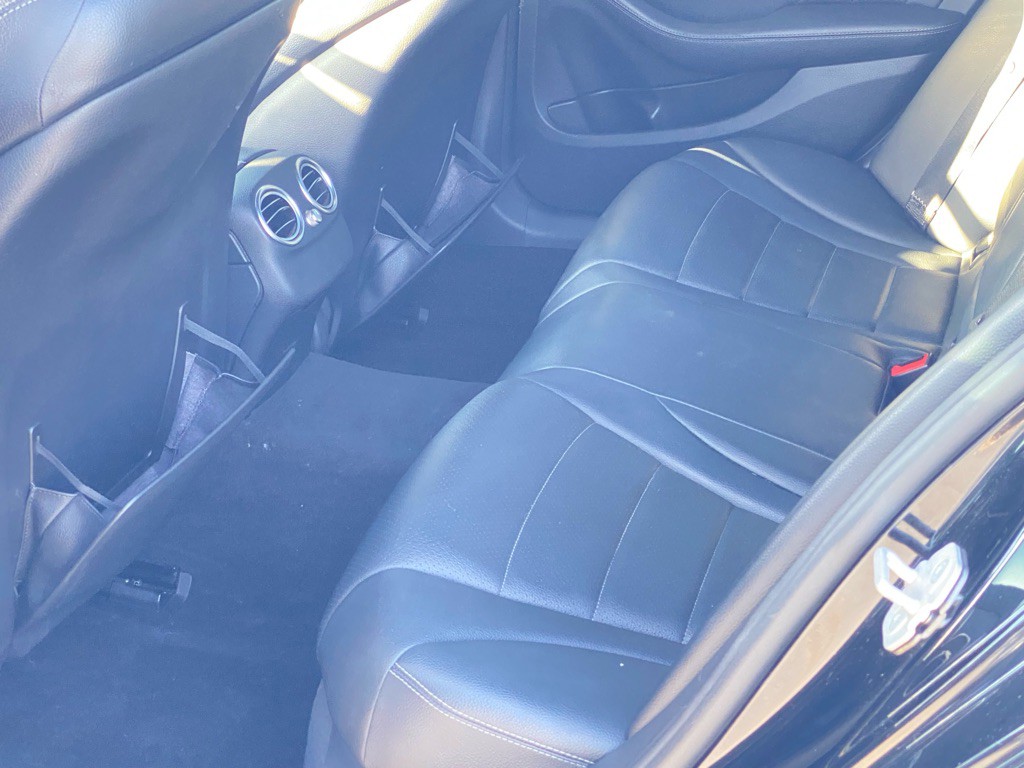 2015 Mercedes-Benz C-Class Image 15