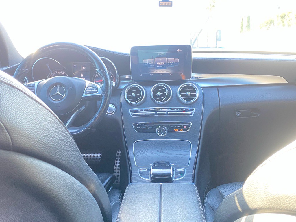 2015 Mercedes-Benz C-Class Image 16