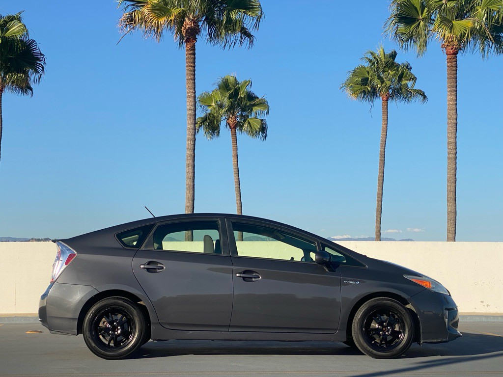 2013 Toyota Prius Image 6