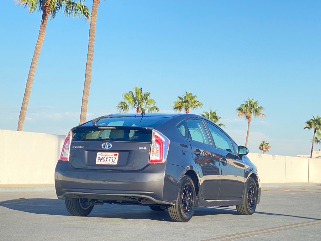 2013 Toyota Prius Image 7