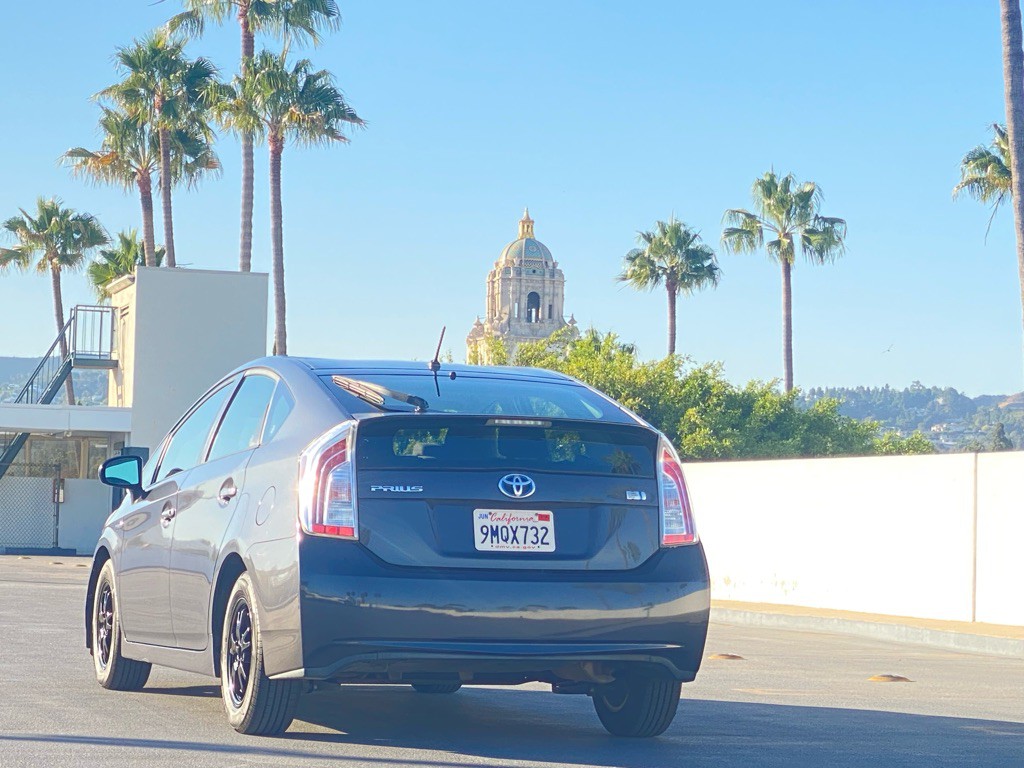 2013 Toyota Prius Image 14