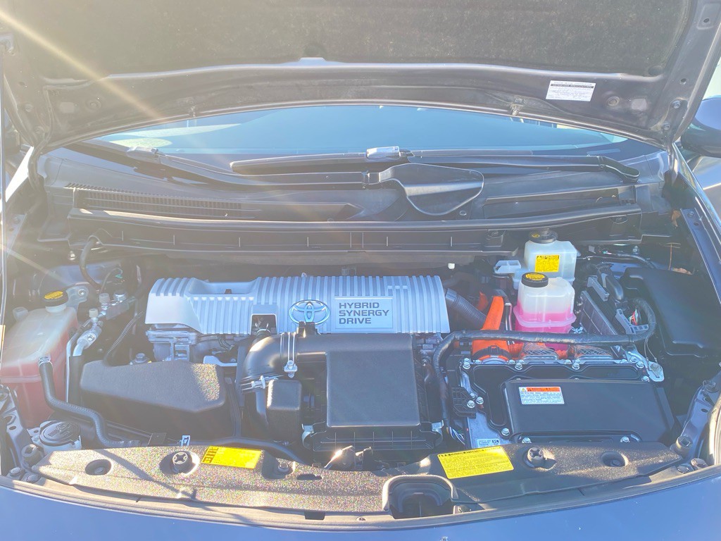 2013 Toyota Prius Image 28