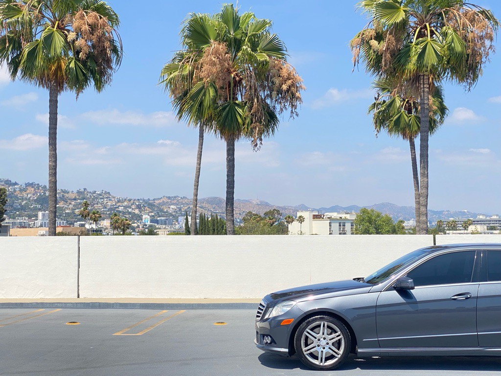 2010 Mercedes-Benz E-Class Image 7