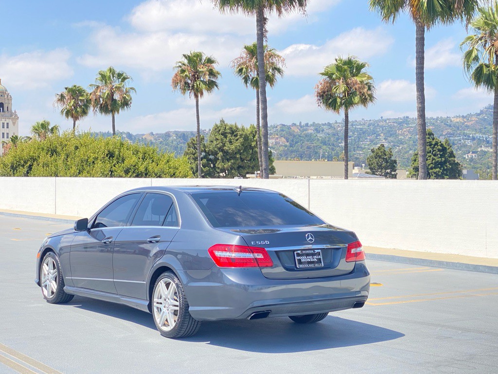2010 Mercedes-Benz E-Class Image 11