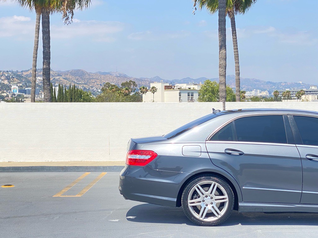2010 Mercedes-Benz E-Class Image 14