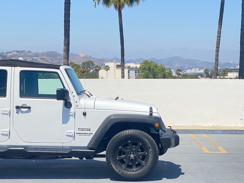2016 Jeep Wrangler Unlimited Image 17