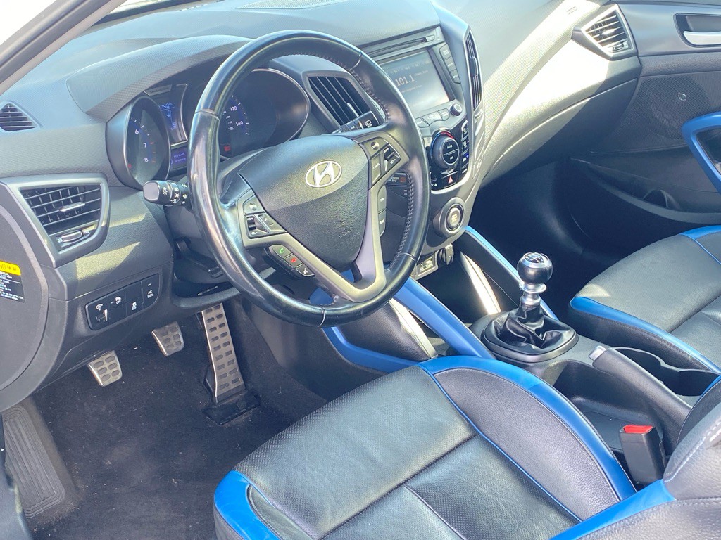 2014 Hyundai Veloster Image 5