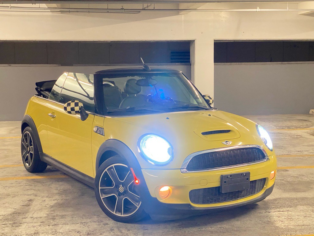2009 MINI Cooper Image 17
