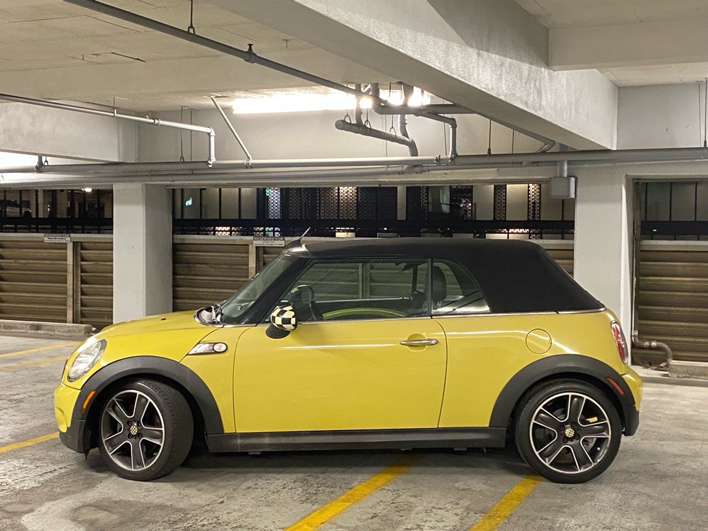 2009 MINI Cooper Image 22
