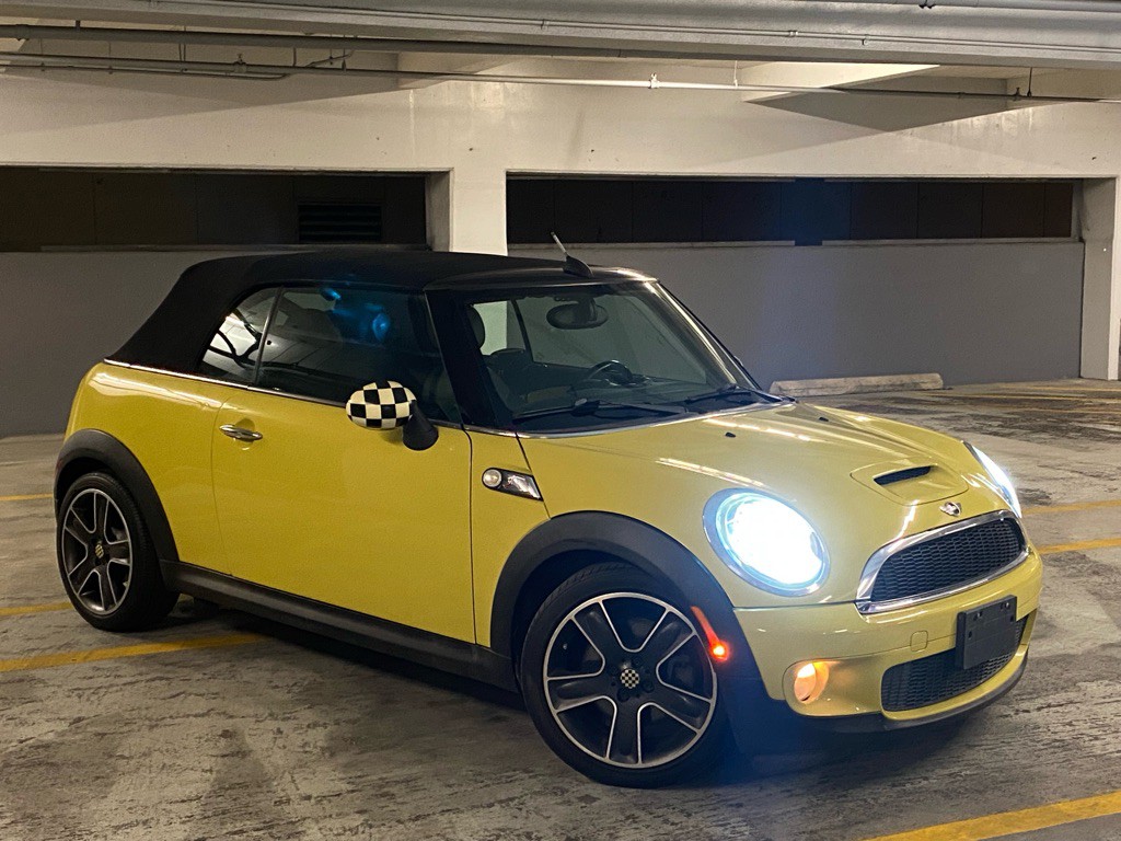 2009 MINI Cooper Image 23