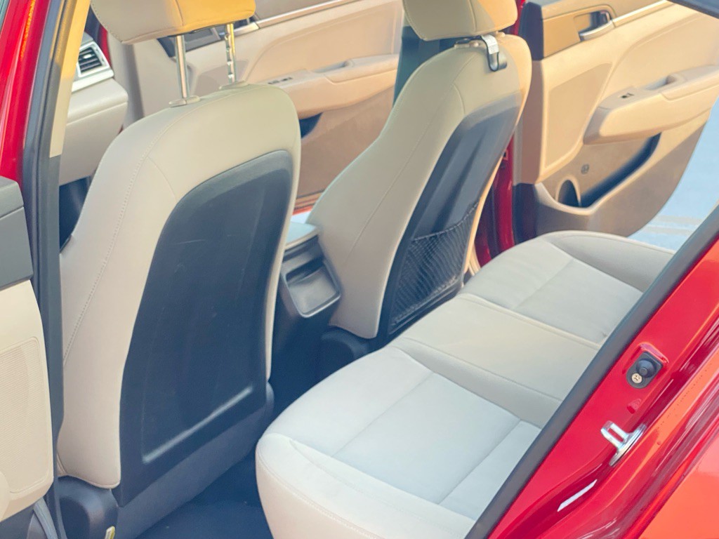 2017 Hyundai Elantra Image 20