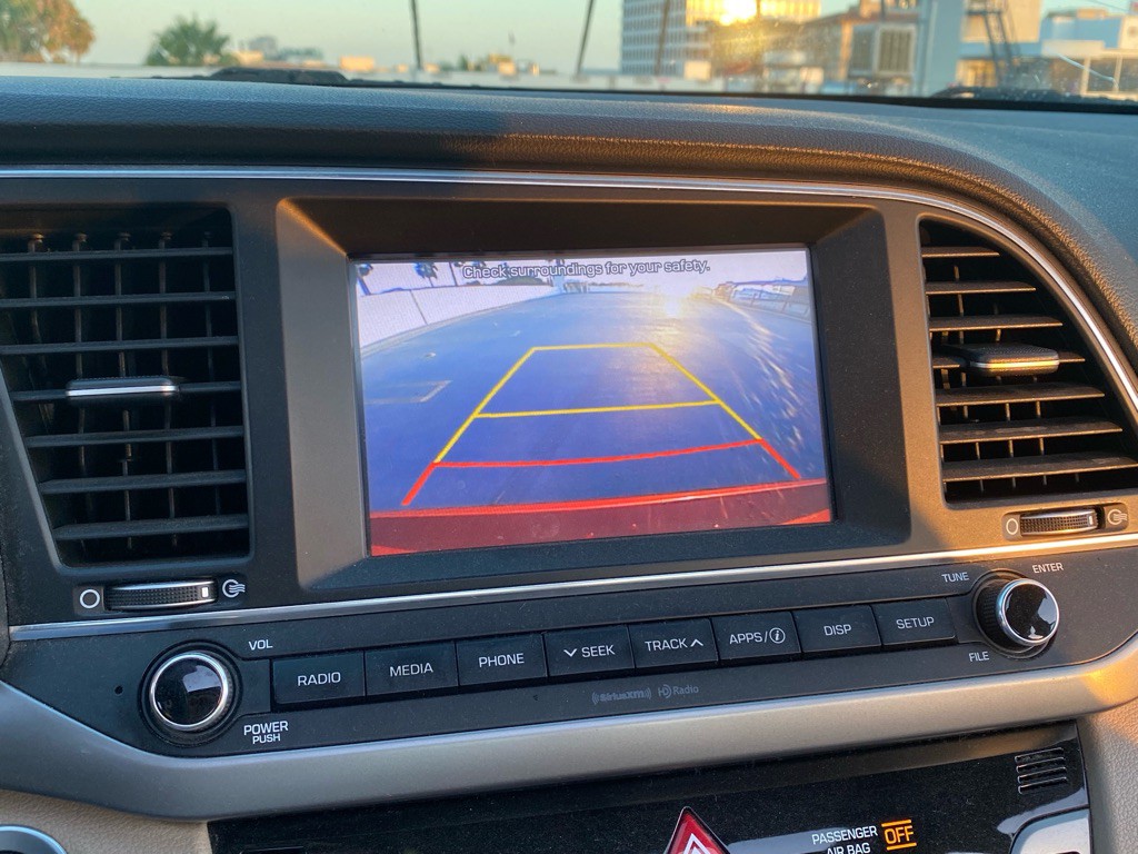 2017 Hyundai Elantra Image 27