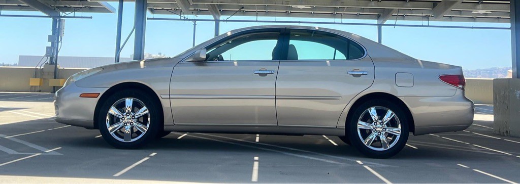 2005 Lexus ES Image 3