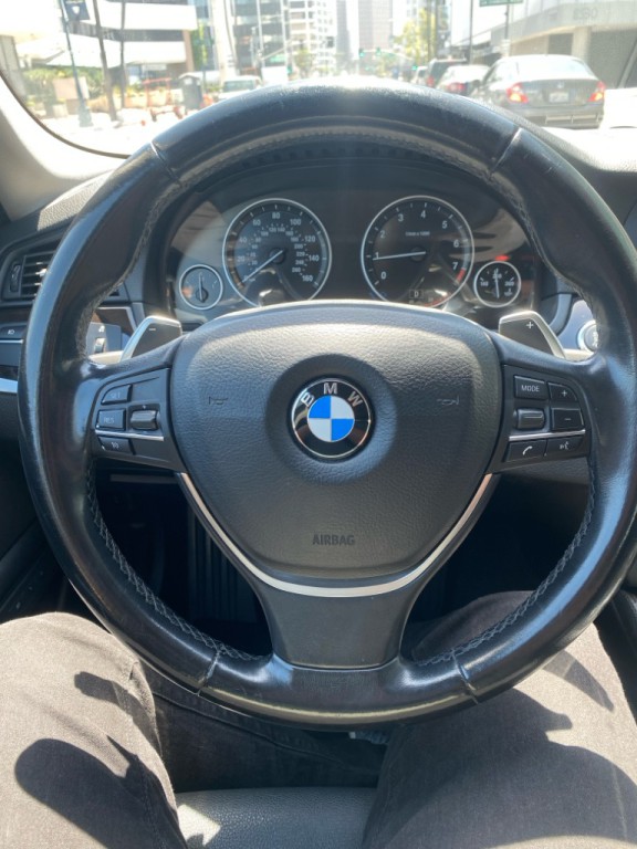 2016 BMW 5 Series Image 23