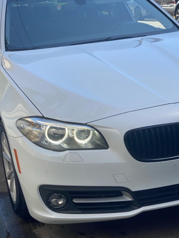 2016 BMW 5 Series Image 26