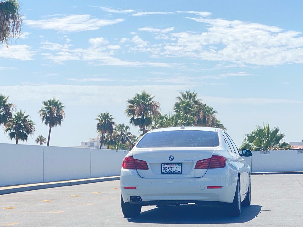 2016 BMW 5 Series Image 11