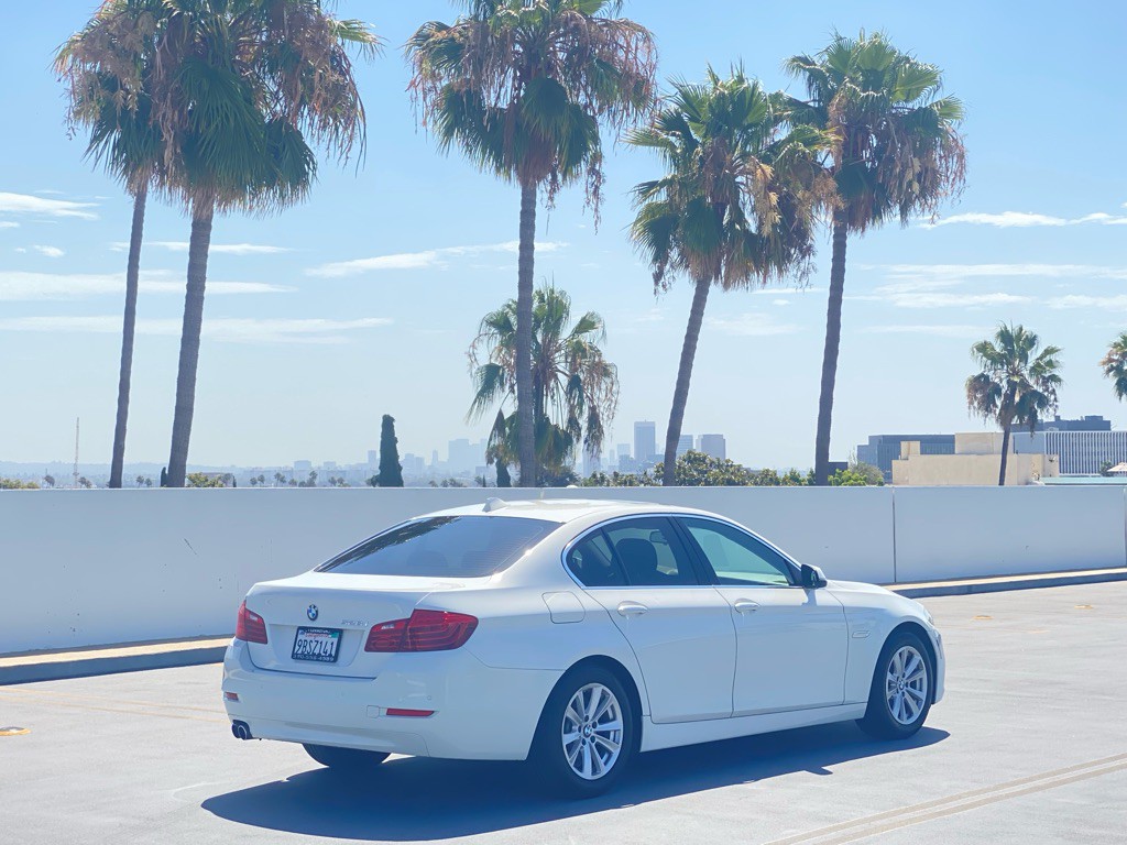 2016 BMW 5 Series Image 3