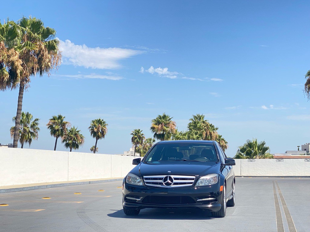 2011 Mercedes-Benz C-Class Image 8