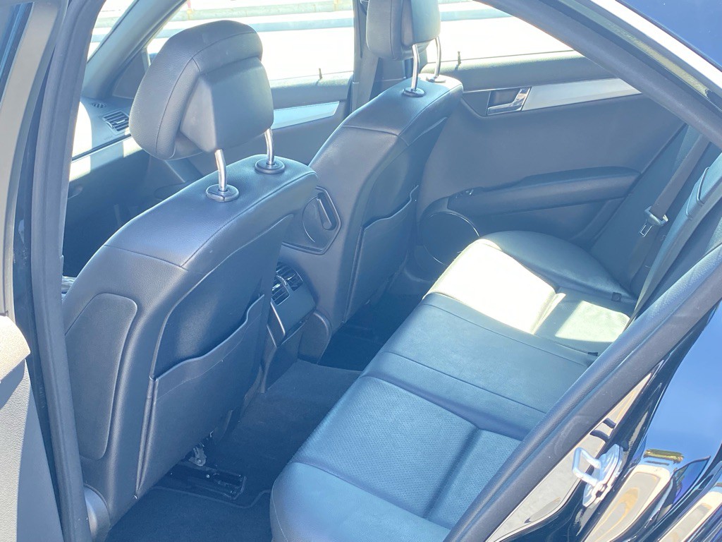 2011 Mercedes-Benz C-Class Image 18