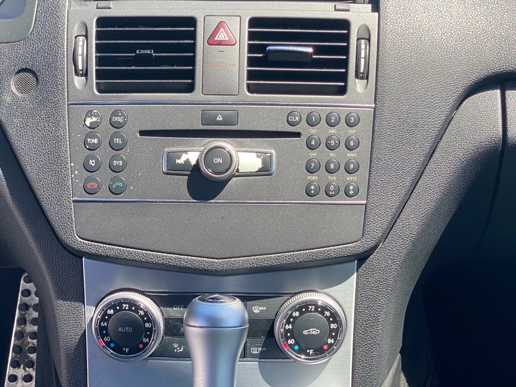 2011 Mercedes-Benz C-Class Image 19