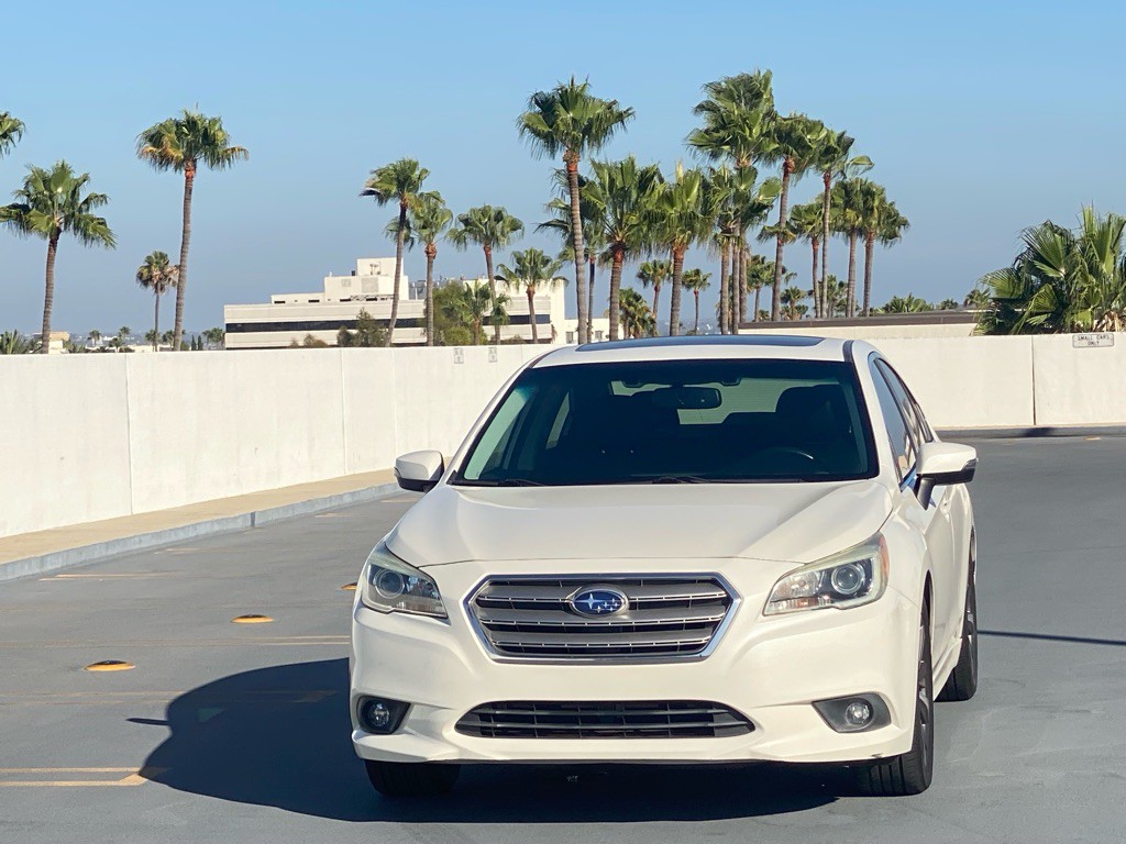 2015 Subaru Legacy Image 9