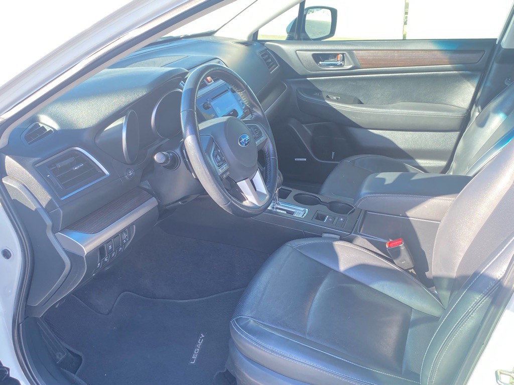 2015 Subaru Legacy Image 15