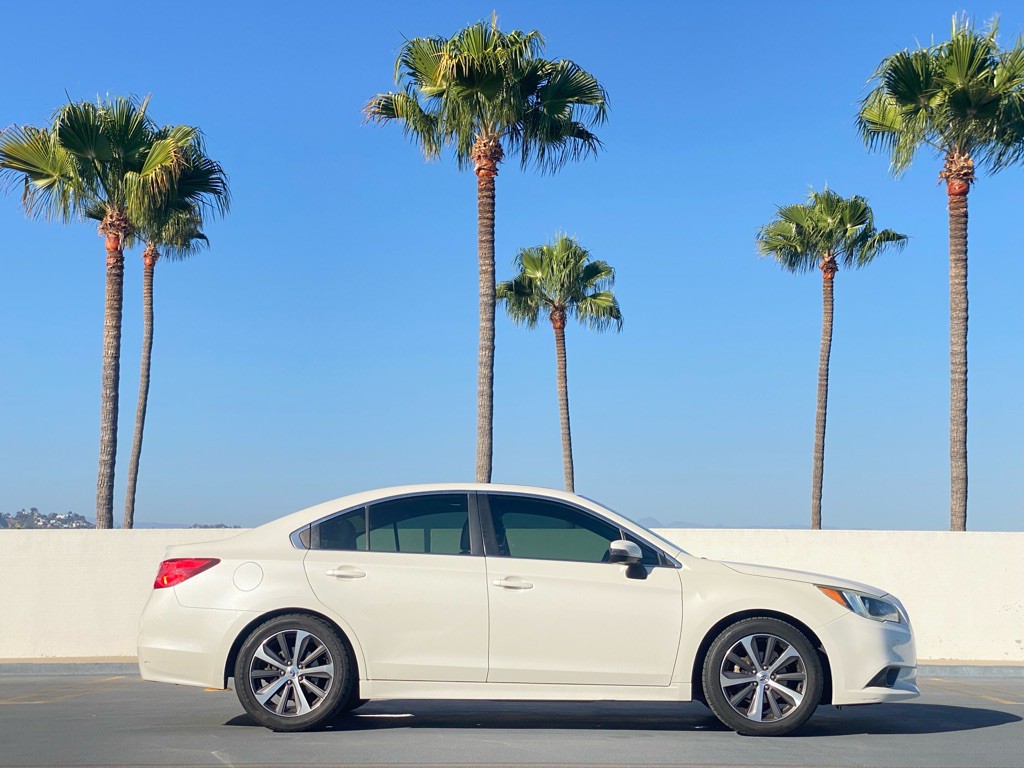 2015 Subaru Legacy Image 3