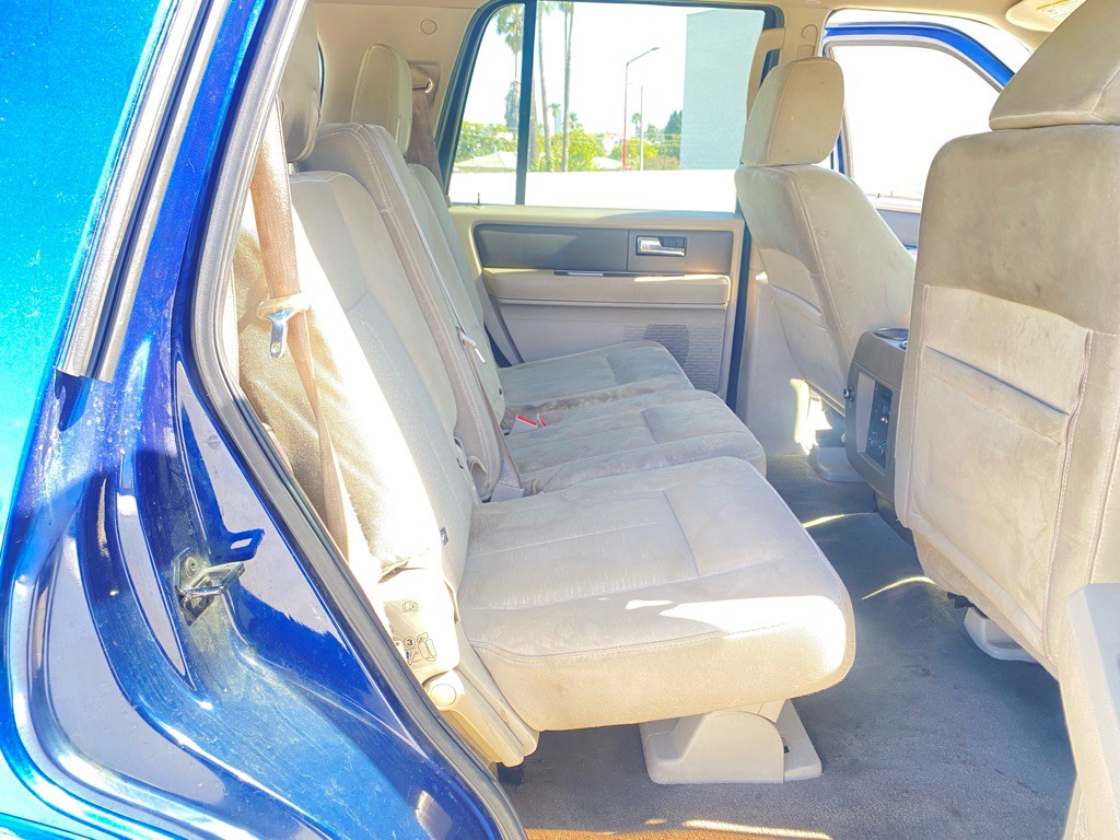 2008 Ford Expedition Image 9