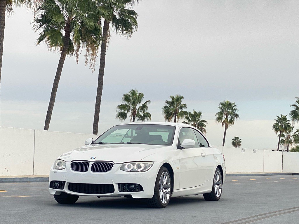 2013 BMW 3 Series Image 13