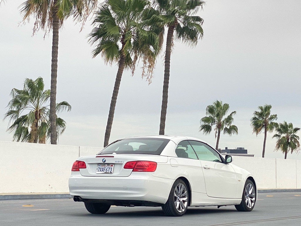 2013 BMW 3 Series Image 20