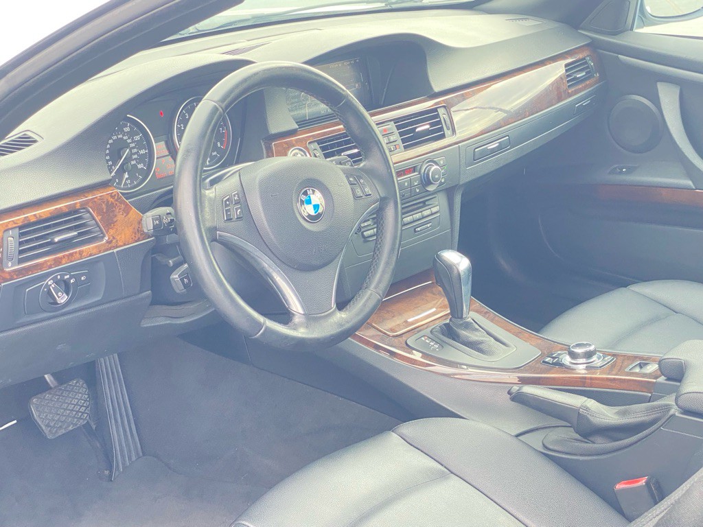 2013 BMW 3 Series Image 22
