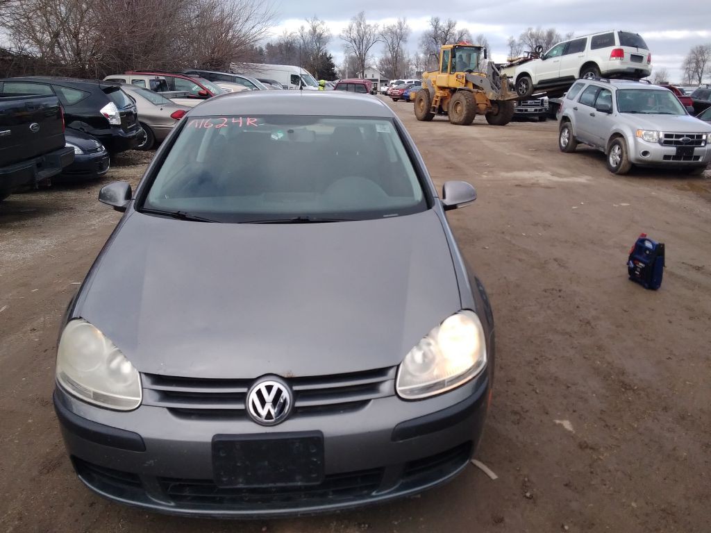 2008 Volkswagen Rabbit Image 2
