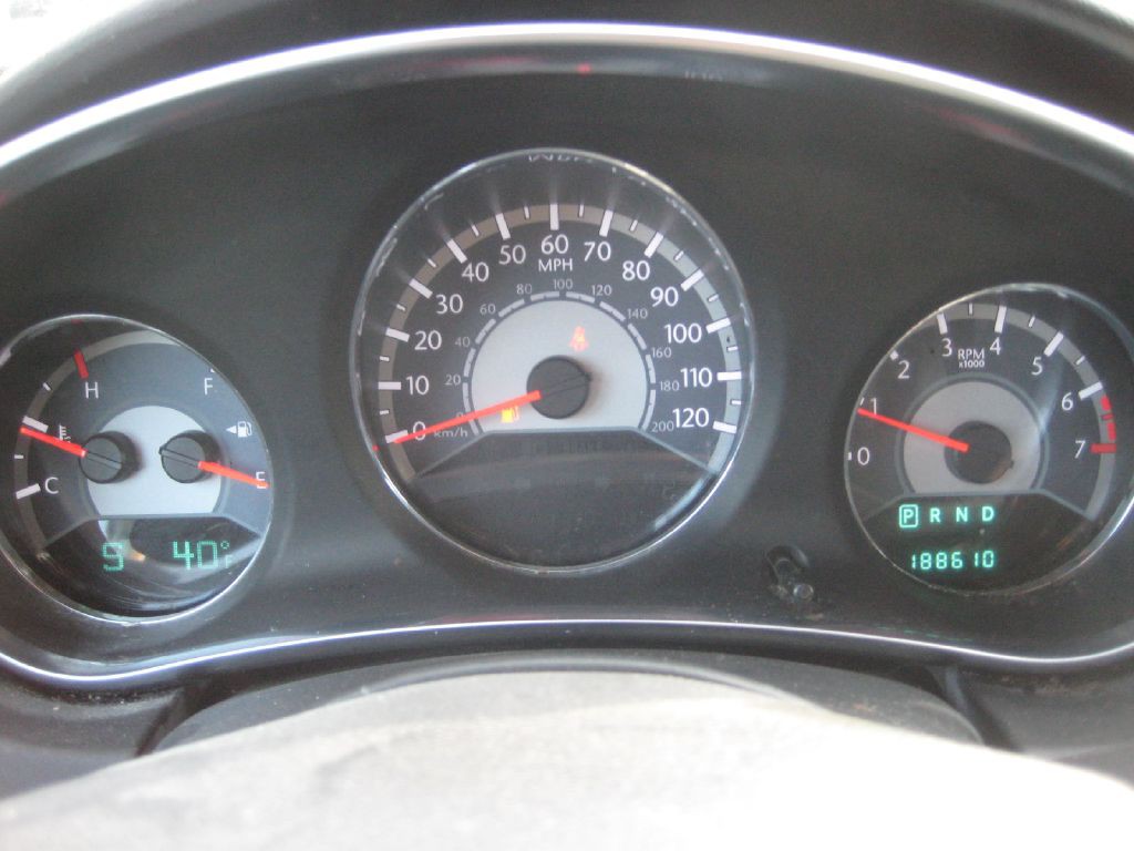 2012 Chrysler 200 Image 16