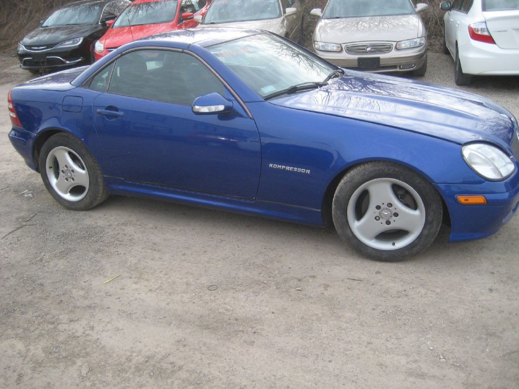 2003 Mercedes-Benz SLK-Class Image 4